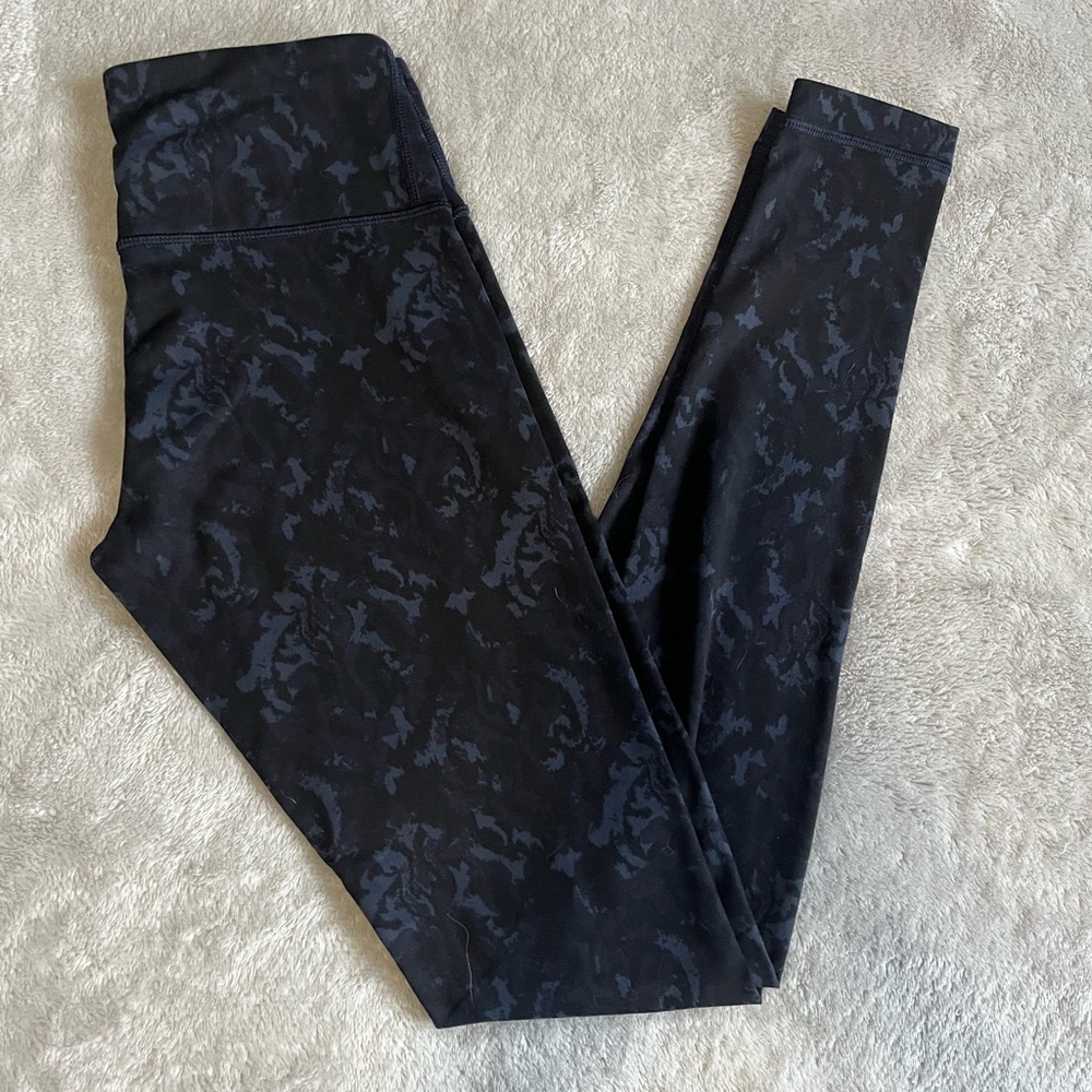 Lululemon Wunder Under Size 4